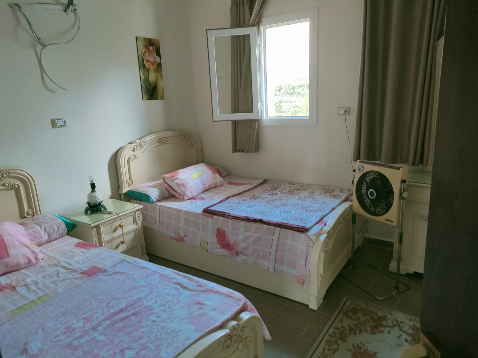 Renzo -   Twin House for Rent Mountain View