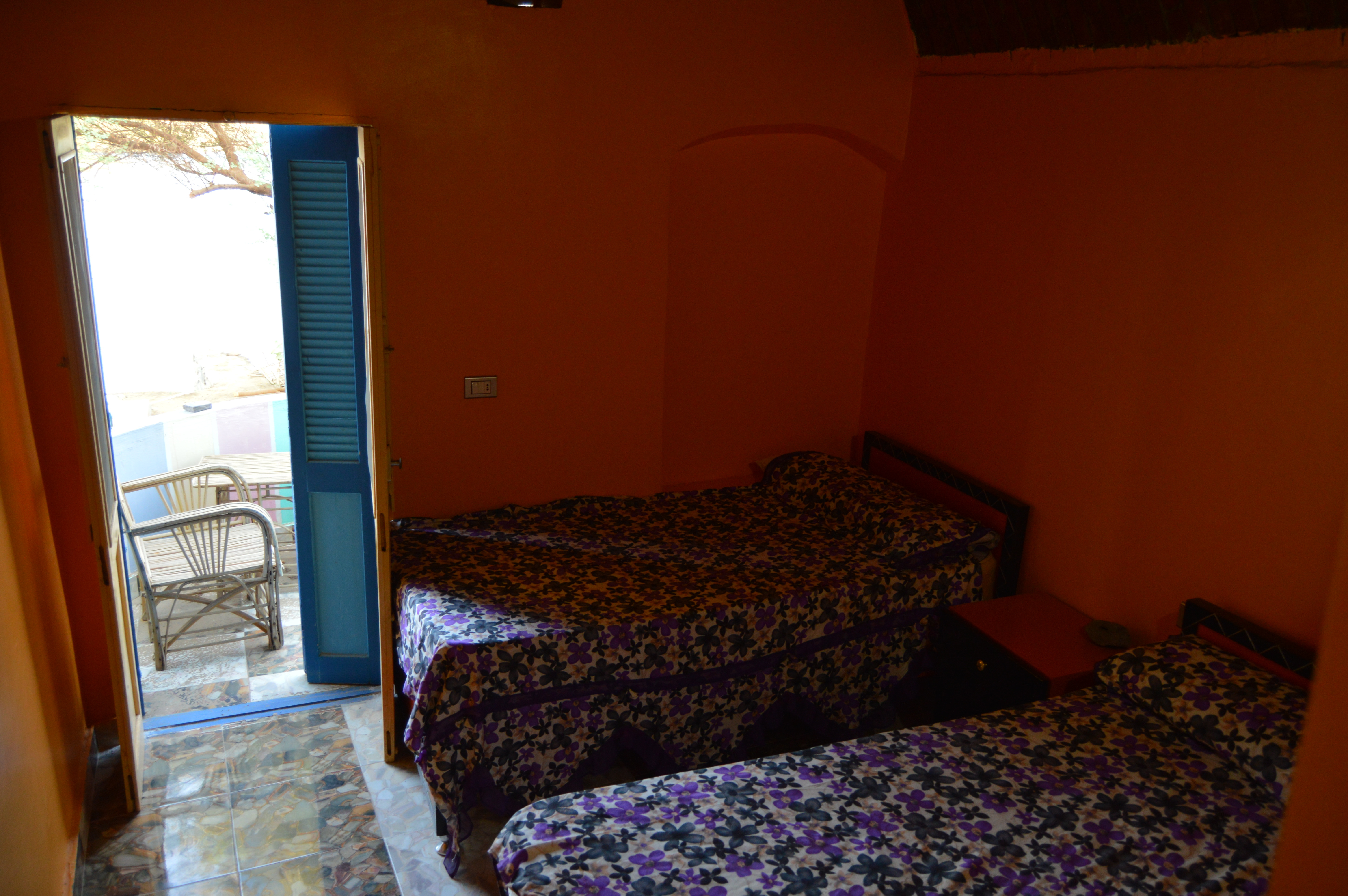 Renzo -   Property 33