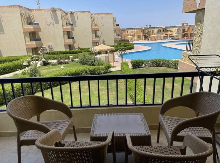 Renzo -   شالية فى (بلومار) العين السخنة