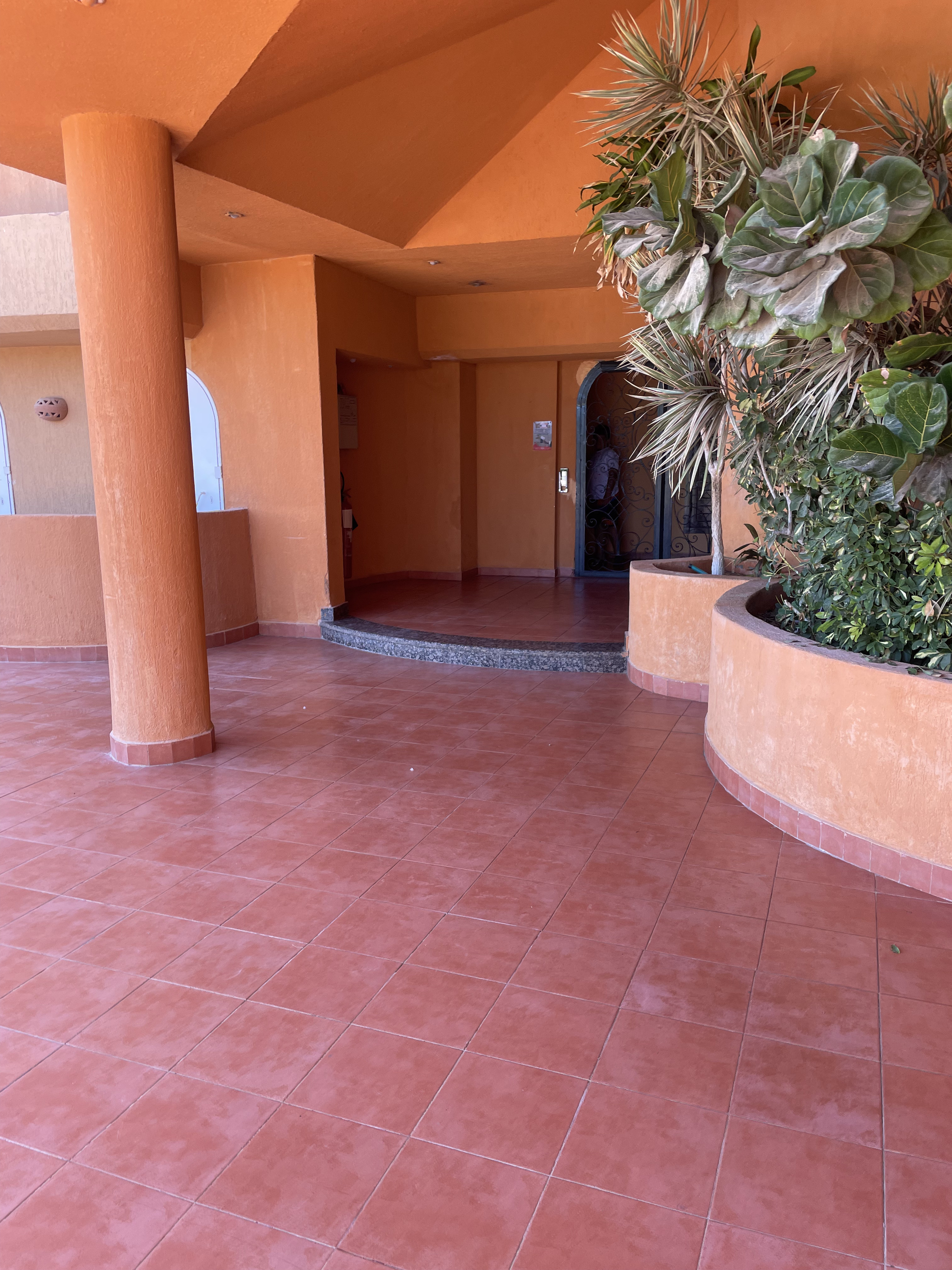 Renzo -   Property 1064