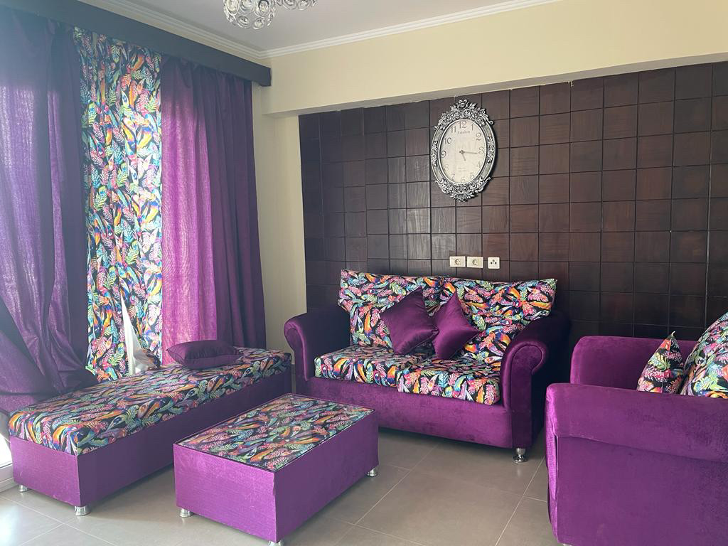 Renzo -   Property 818