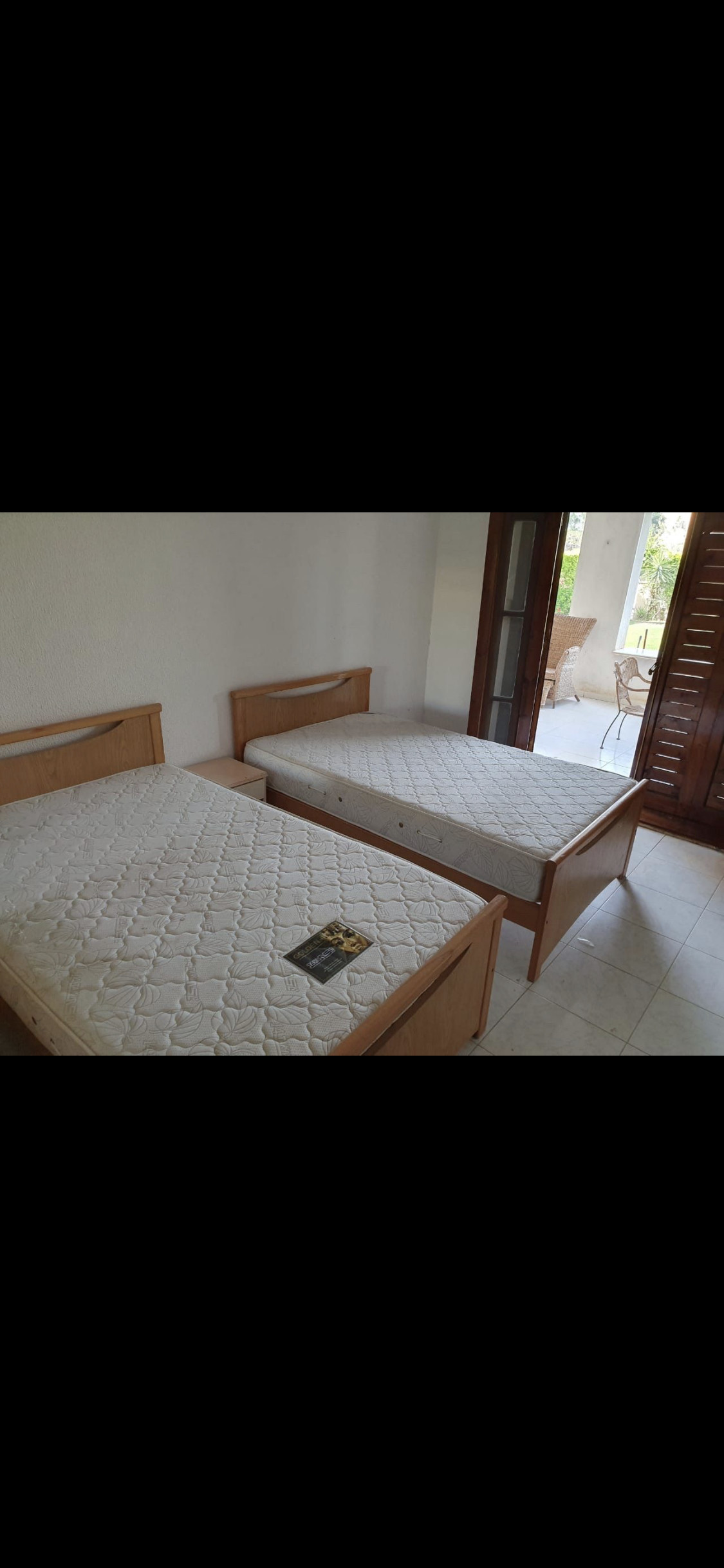 Renzo -   Property 82