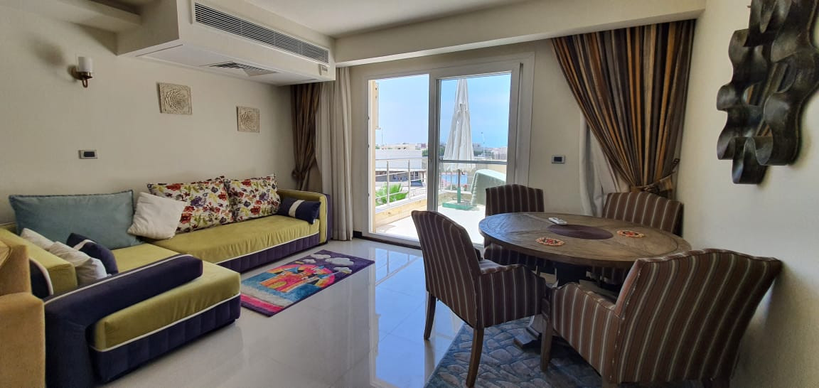 Renzo -   Property 874