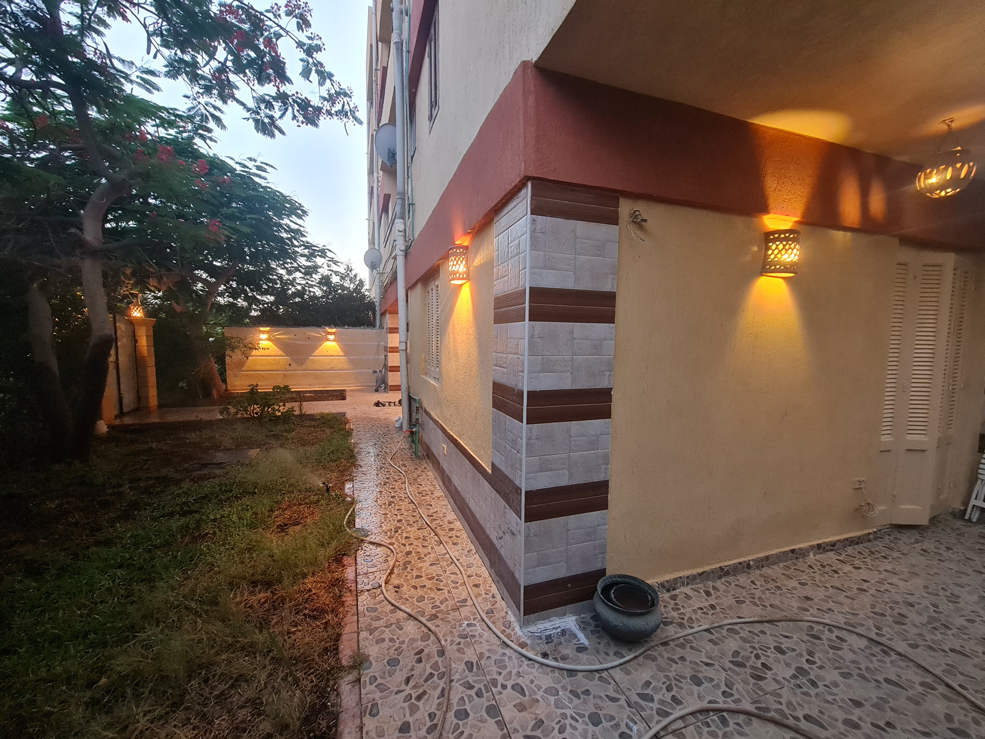 Renzo -   Property 1016