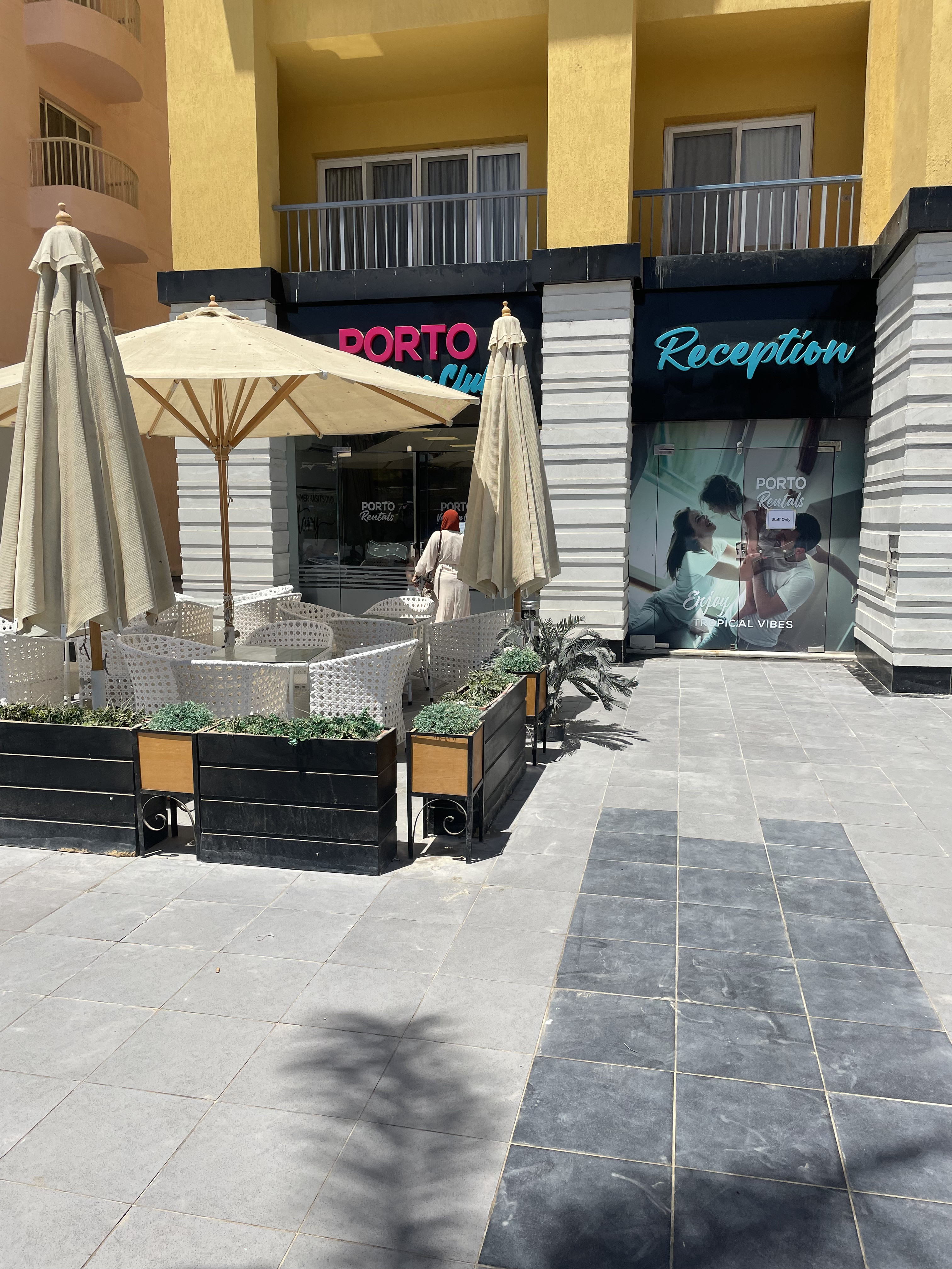 Renzo -   Property 1064