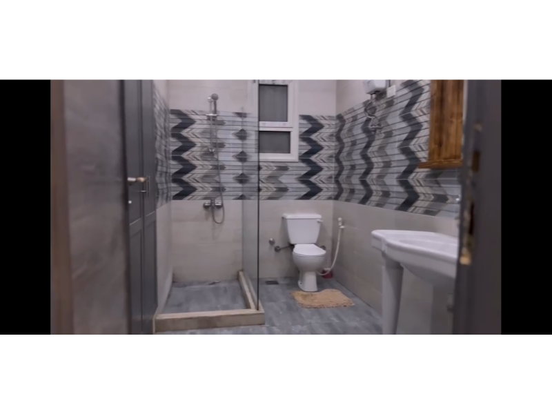 Renzo -   شقة للإيجار على الشارع الرئيسي في المهندسين عرابي